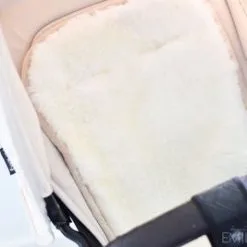 Nordlys Sittepute Lammeskinn, Hvit 12 Nordlys Sittepute Lammeskinn, Hvit -Tilbud jollyroom Butikk Nordlys20Sittdyna 4c