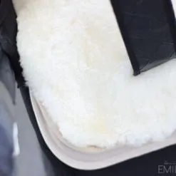 Nordlys Sittepute Lammeskinn, Hvit 13 Nordlys Sittepute Lammeskinn, Hvit -Tilbud jollyroom Butikk Nordlys20Sittdyna 4d